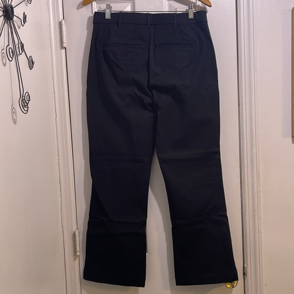 GAP - Women’s Mid Rise Kick Fit Pants in Bi-Stretch - Size 12 - Picture 9 of 10